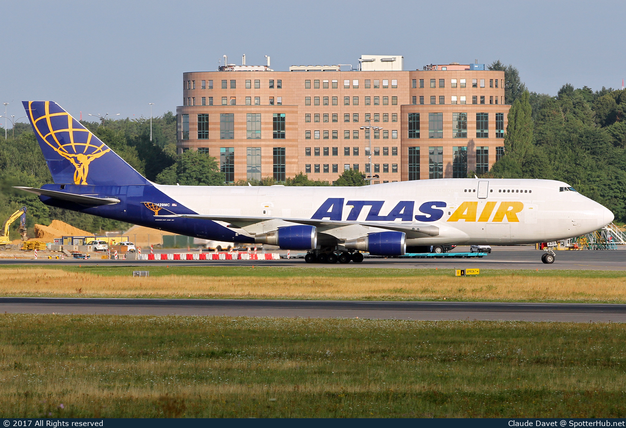 Photo of N429MC - Boeing 747-481(BCF) operated by Atlas Air