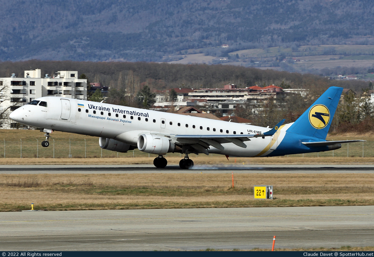 Photo of UR-EME - Embraer ERJ-190LR operated by Ukraine International Airlines