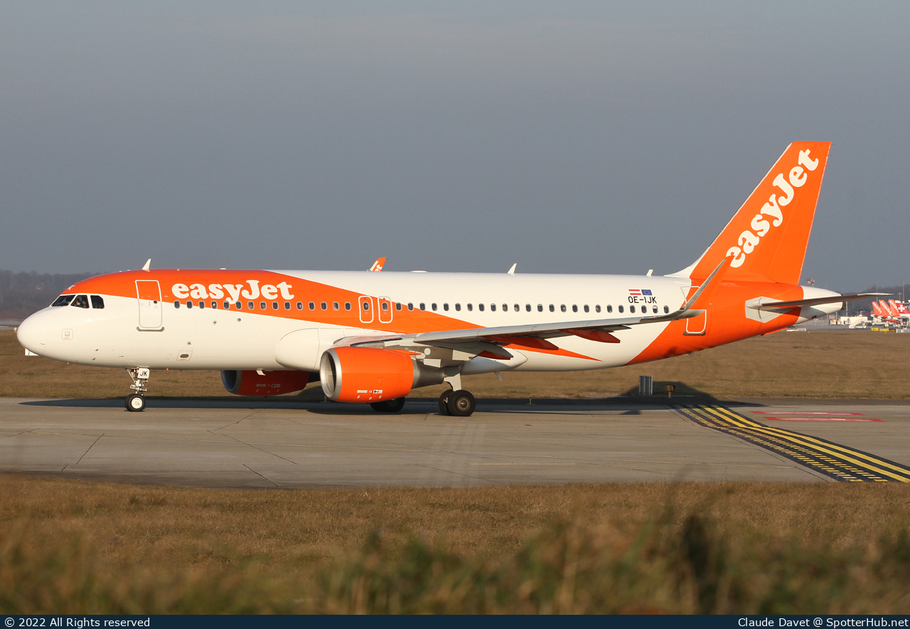 Photo of OE-IJK - Airbus A320-214 operated by easyJet Europe