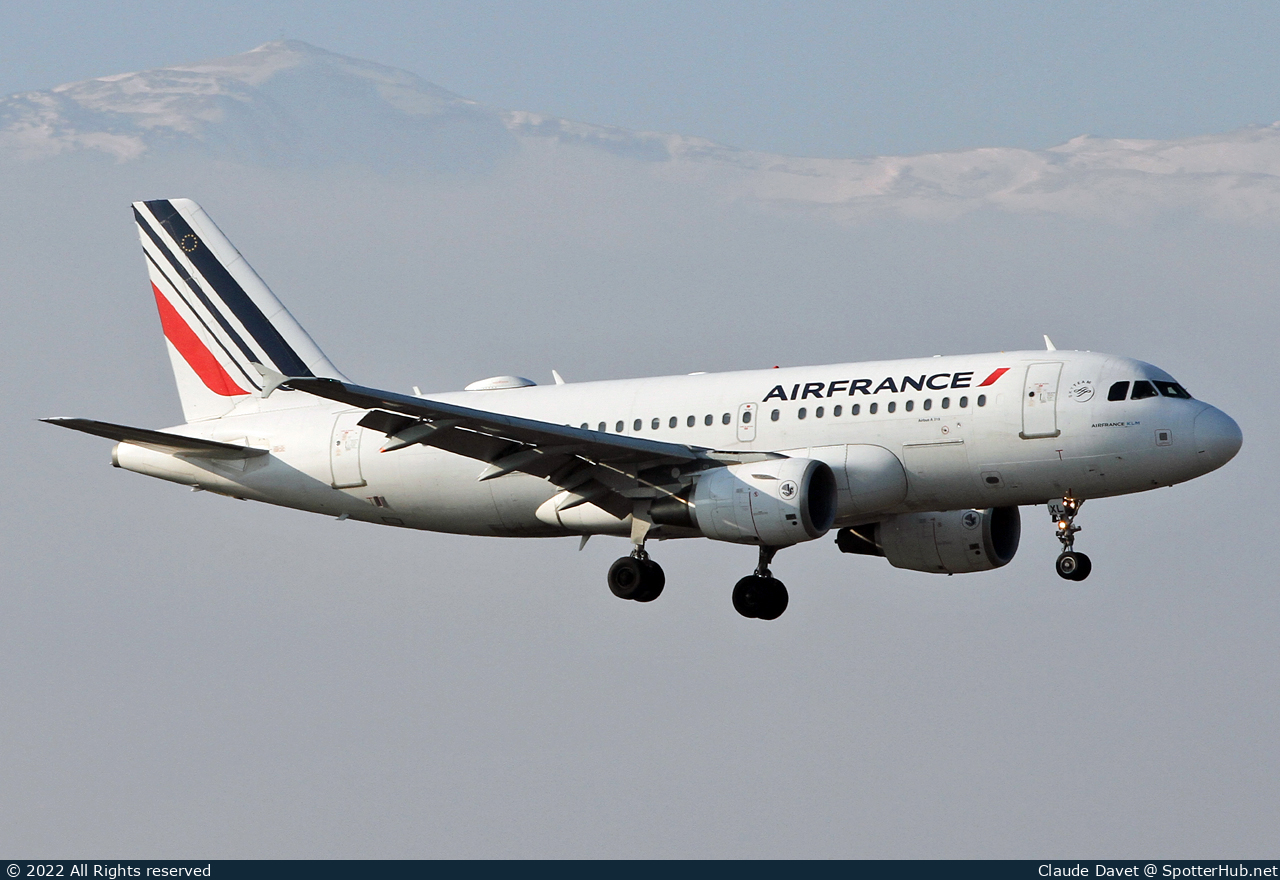 Photo of F-GRXL - Airbus A319-111 operated by Air France