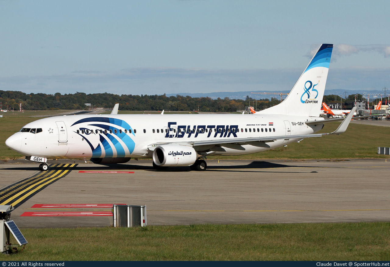 Photo of SU-GEH - Boeing 737-866 operated by Egyptair