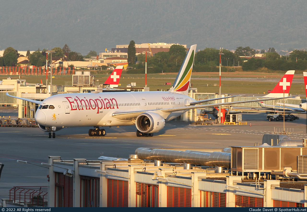 Photo of ET-AXS - Boeing 787-9 Dreamliner operated by Ethiopian Airlines