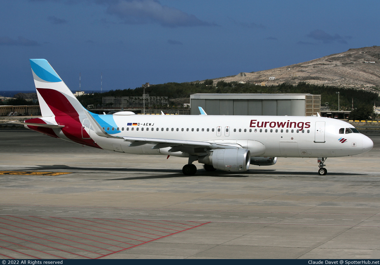 Photo of D-AEWJ - Airbus A320-214 operated by Eurowings