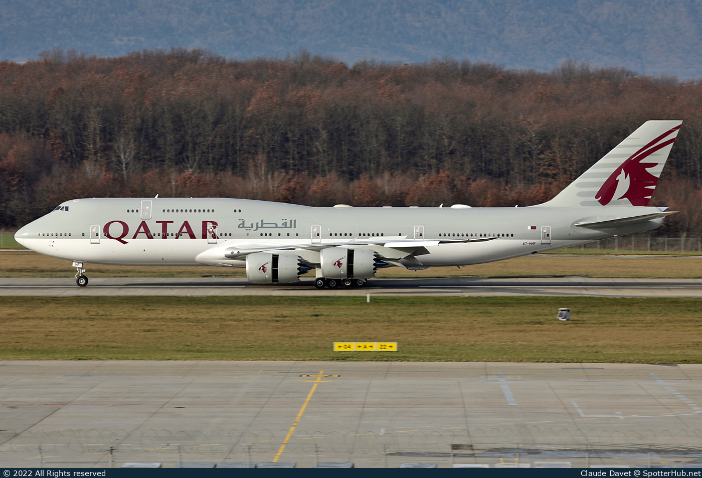 Photo of A7-HHF - Boeing 747-8Z5(BBJ) operated by Qatar Amiri Flight