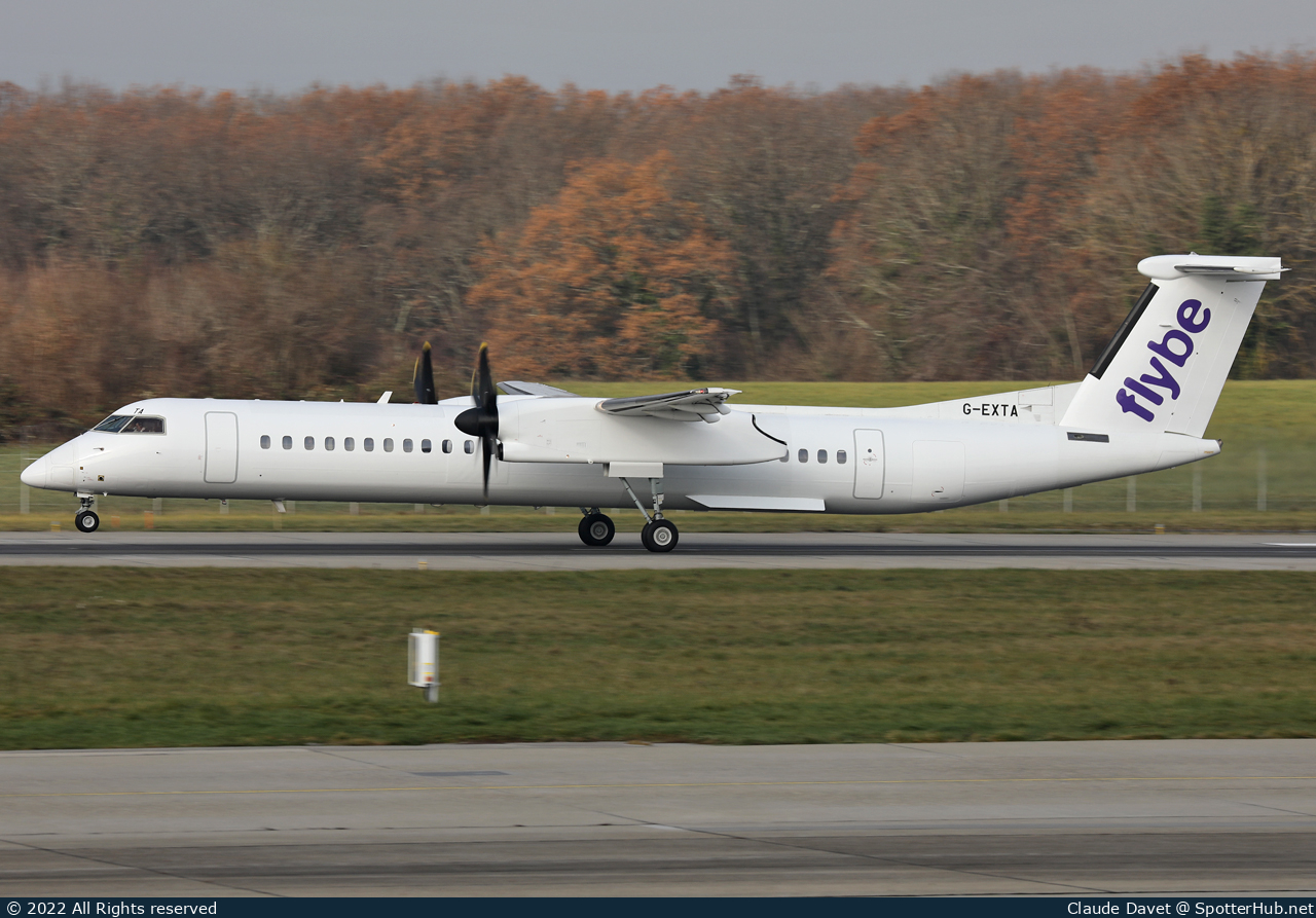 Photo of G-EXTA - Bombardier DHC-8-402 Dash 8 Q400 operated by flybe