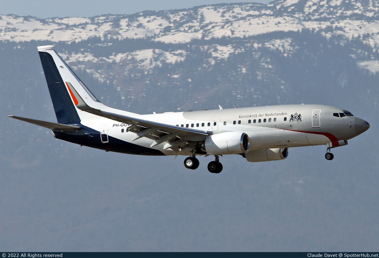 Photo of PH-GOV - Boeing 737-700(BBJ) operated by Government of the Netherlands