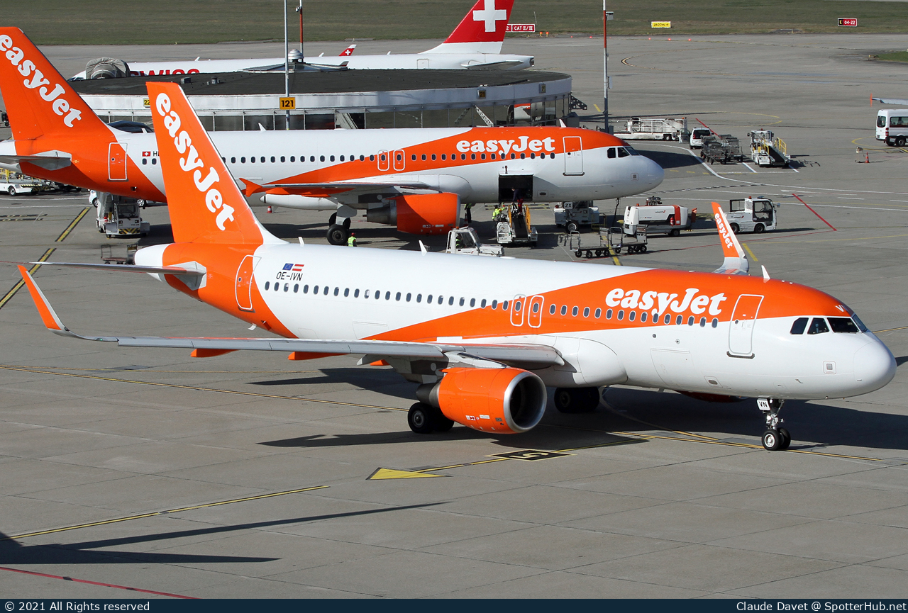 Photo of OE-IVN - Airbus A320-214 operated by easyJet Europe