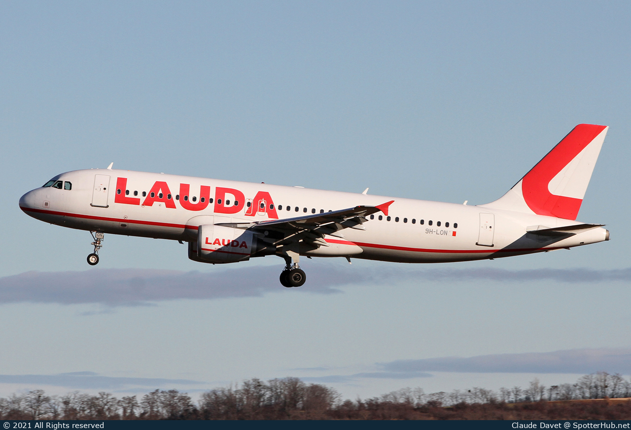 Photo of 9H-LON - Airbus A320-214 operated by Lauda Europe
