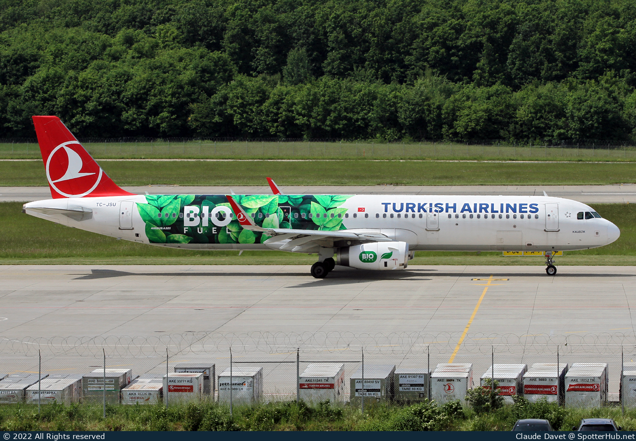 Photo of TC-JSU - Airbus A321-231 operated by Turkish Airlines