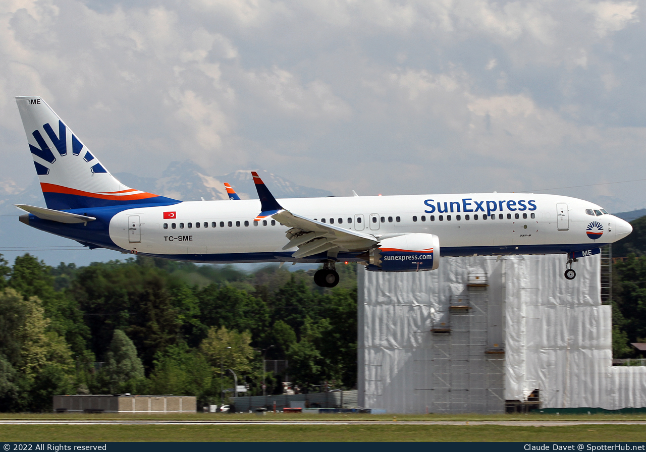 Photo of TC-SME - Boeing 737 MAX 8 operated by SunExpress