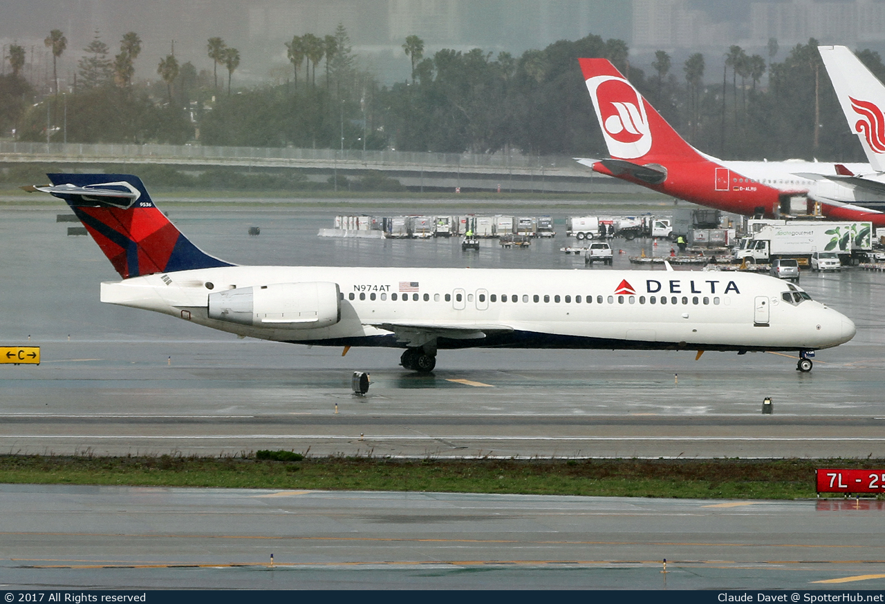 Photo of N974AT - Boeing 717-2BD operated by Delta Air Lines