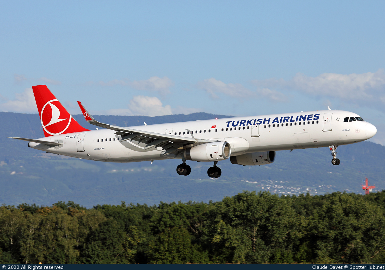 Photo of TC-JTG - Airbus A321-231 operated by Turkish Airlines
