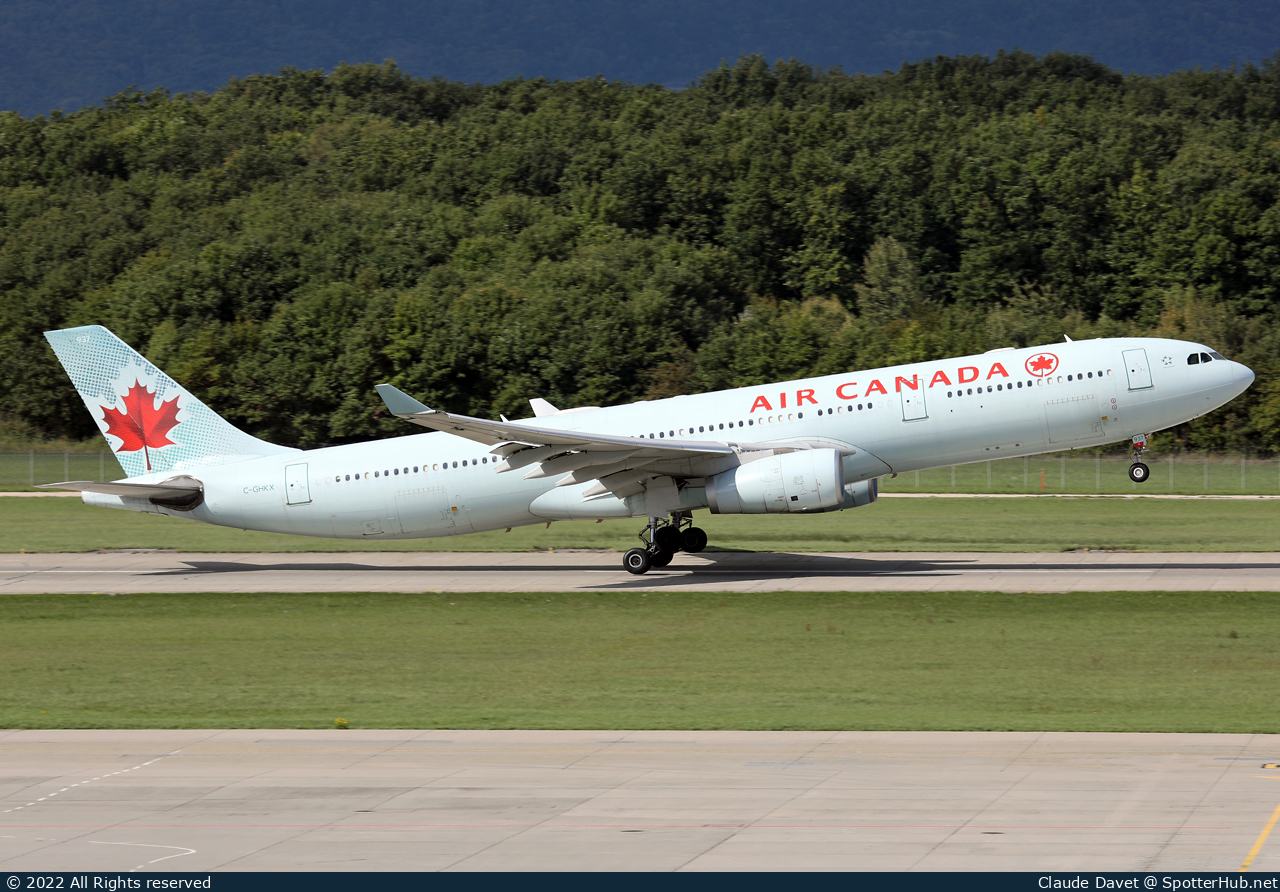 Photo of C-GHKX - Airbus A330-343 operated by Air Canada