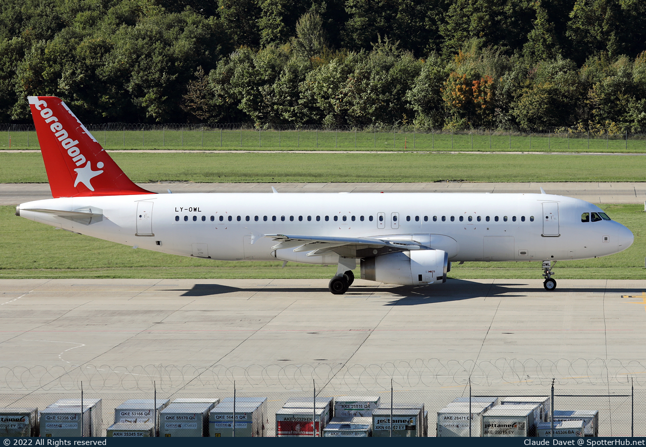 Photo of LY-OWL - Airbus A320-232 operated by Corendon Airlines (opb GetJet Airlines)