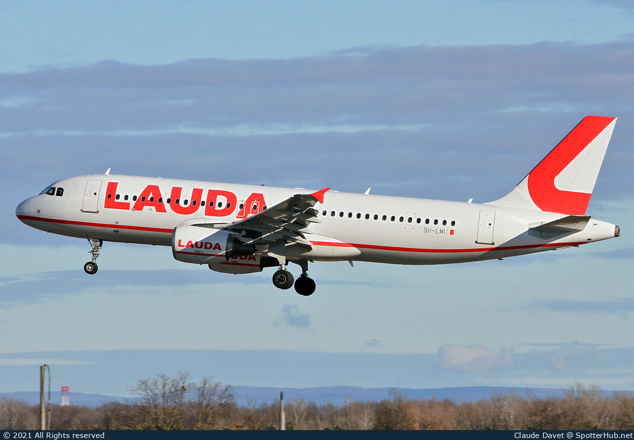 Photo of 9H-LMI - Airbus A320-214 operated by Lauda Europe
