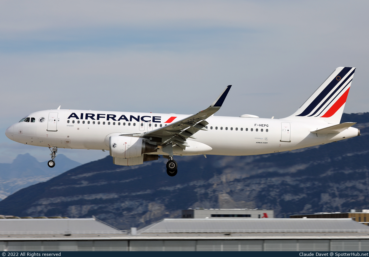 Photo of F-HEPG - Airbus A320-214 operated by Air France