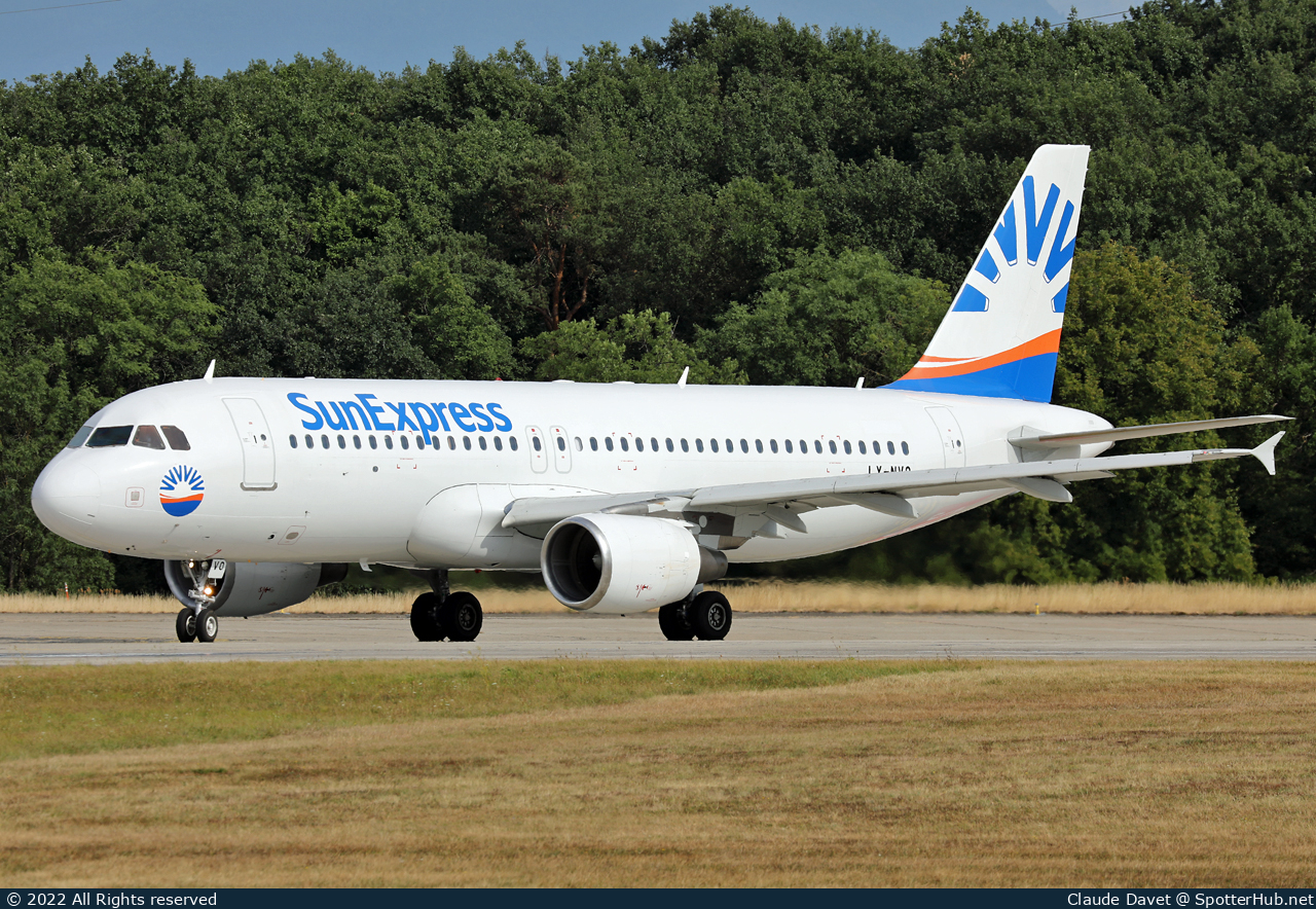 Photo of LY-NVO - Airbus A320-214 operated by SunExpress (opb Avion Express)