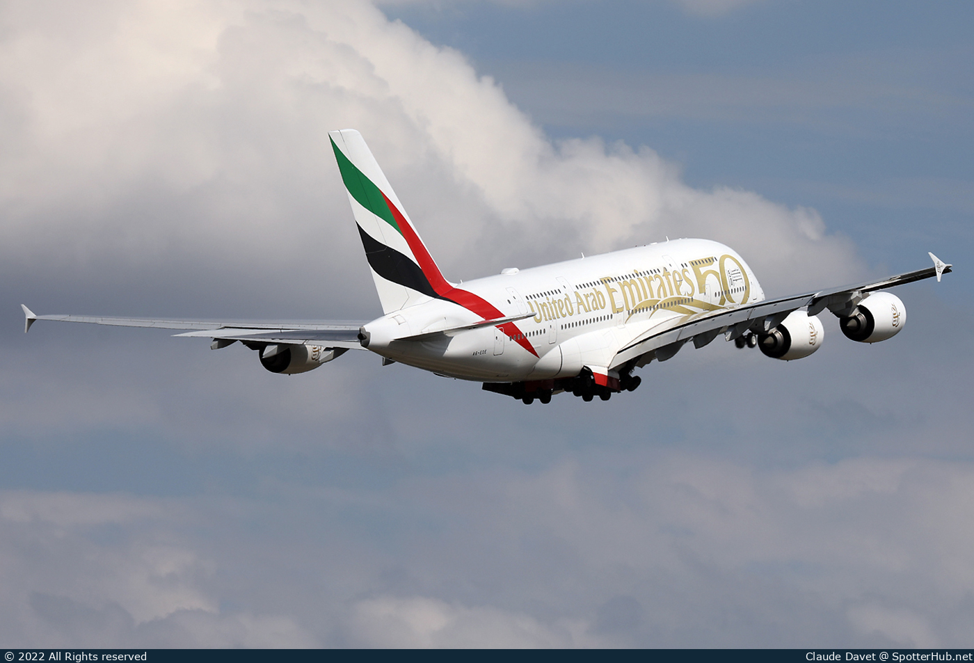 Photo of A6-EOE - Airbus A380-861 operated by Emirates