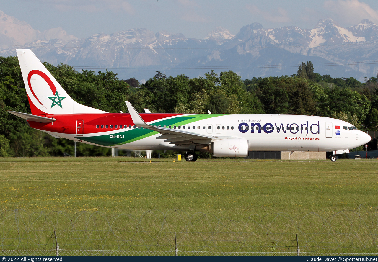 Photo of CN-RGJ - Boeing 737-8B6 operated by Royal Air Maroc