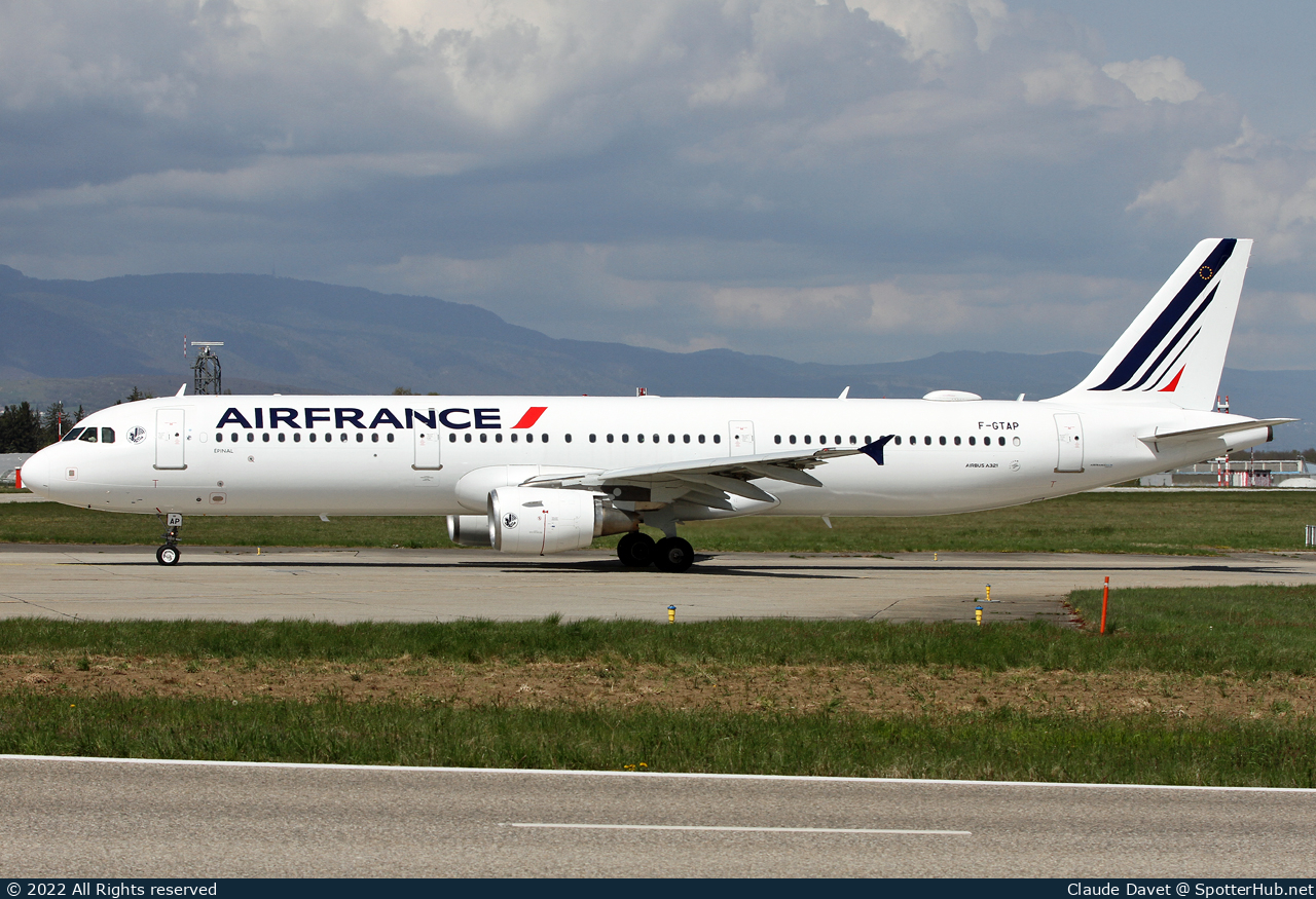 Photo of F-GTAP - Airbus A321-212 operated by Air France