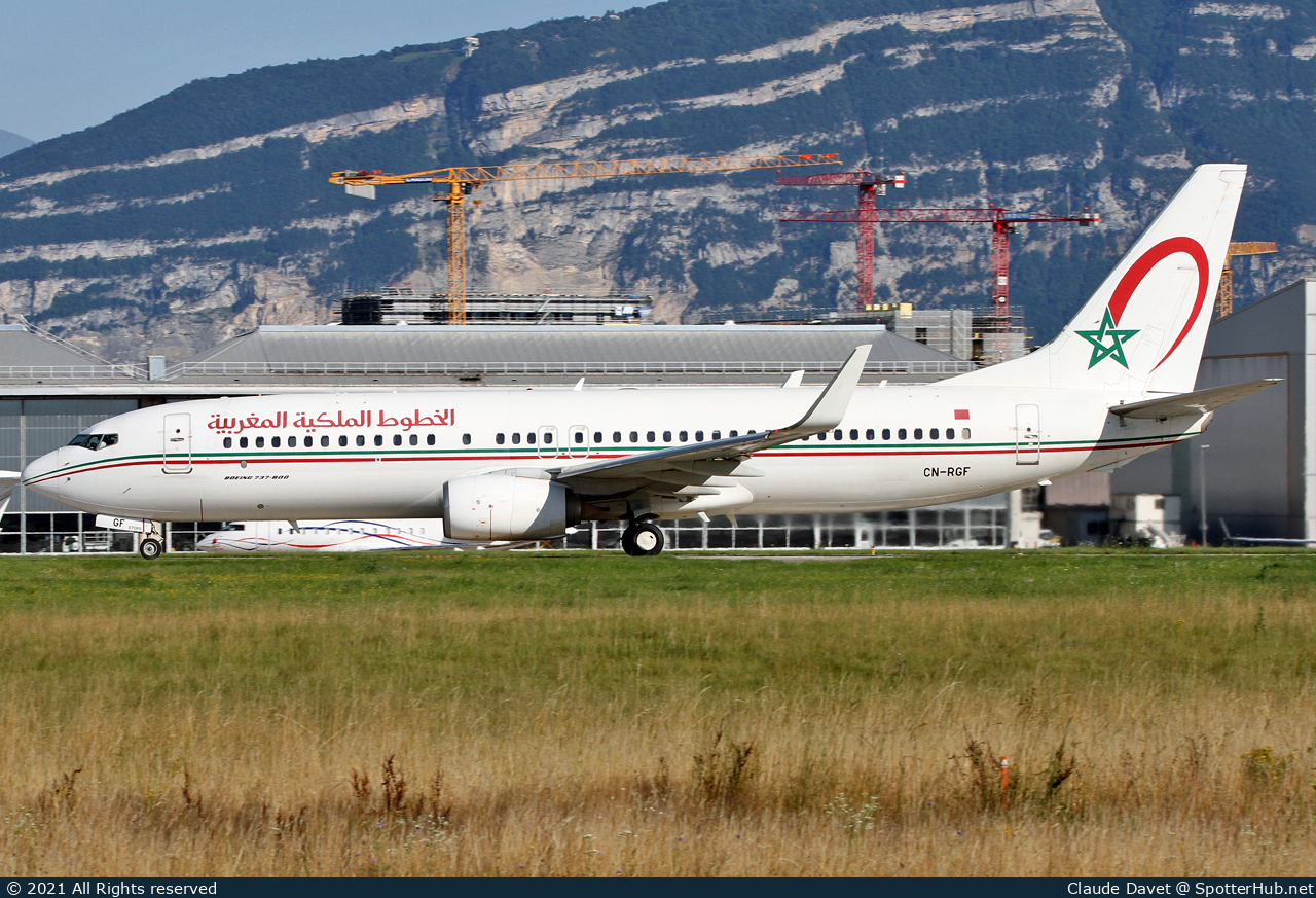 Photo of CN-RGF - Boeing 737-86N operated by Royal Air Maroc