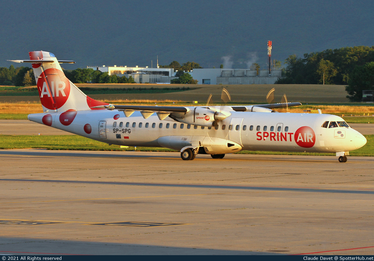 Photo of SP-SPG - ATR 72-202(F) operated by SprintAir