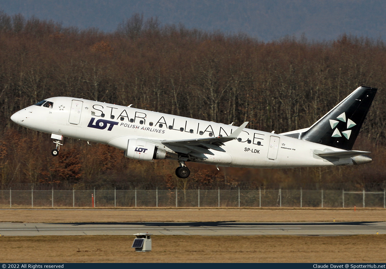 Photo of SP-LDK - Embraer ERJ-170LR operated by LOT Polish Airlines