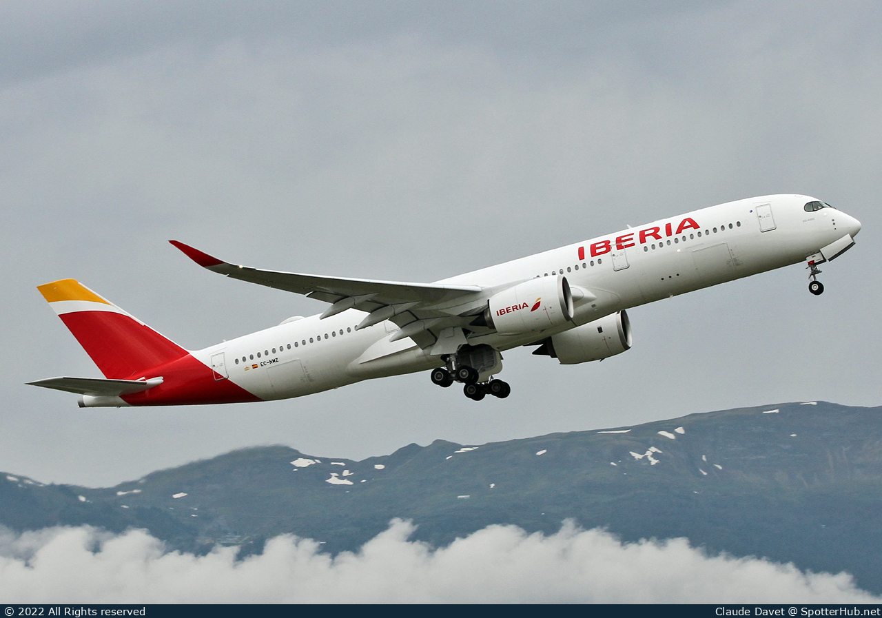 Photo of EC-NMZ - Airbus A350-941 operated by Iberia