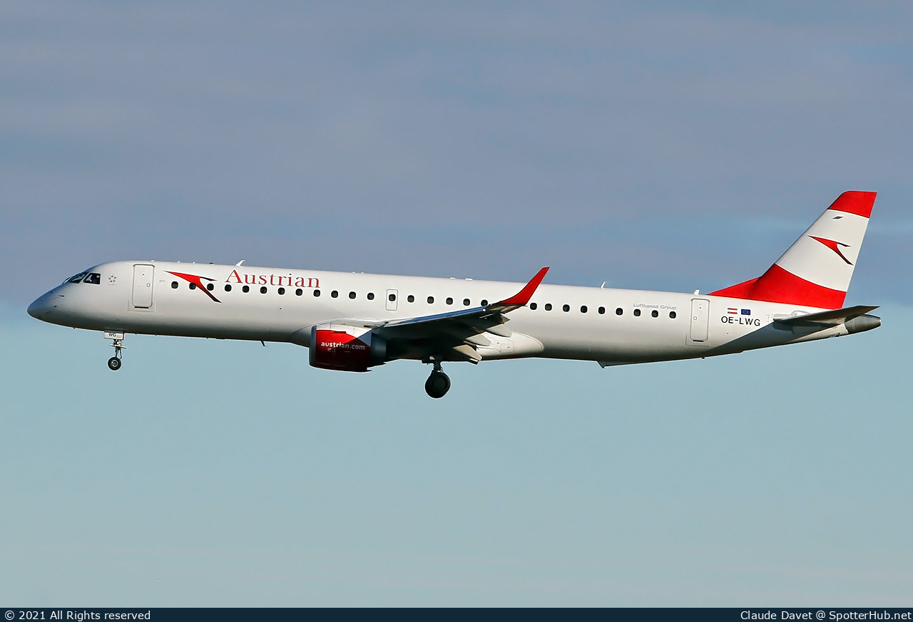 Photo of OE-LWG - Embraer ERJ-195LR operated by Austrian Airlines