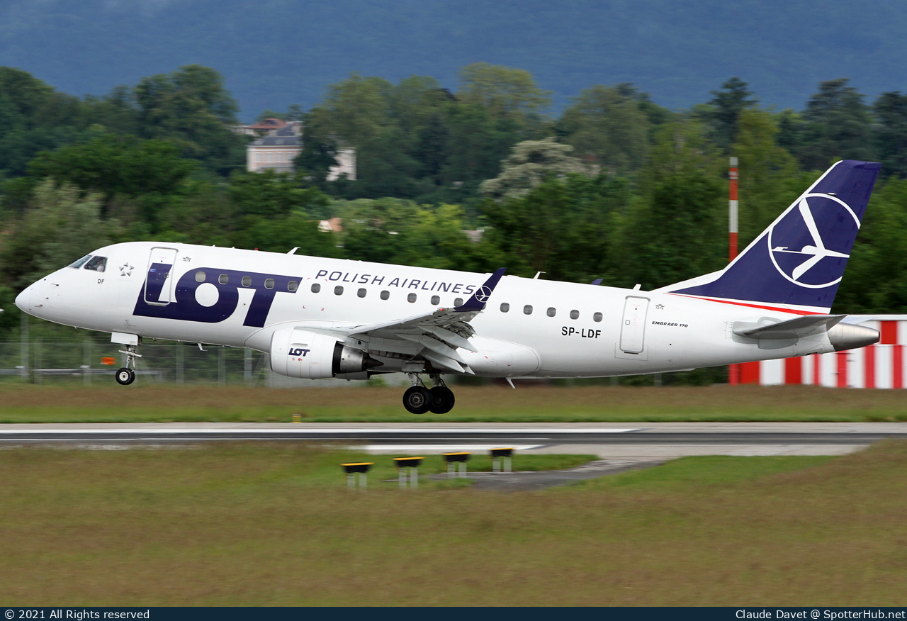 Photo of SP-LDF - Embraer ERJ-170LR operated by LOT Polish Airlines