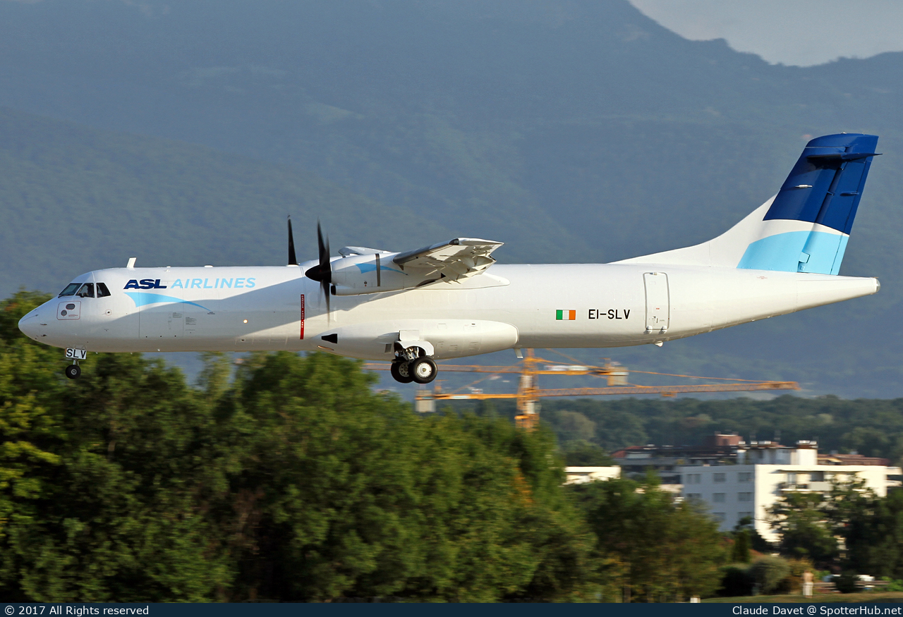 Photo of EI-SLV - ATR 72-202(F) operated by ASL Airlines Ireland