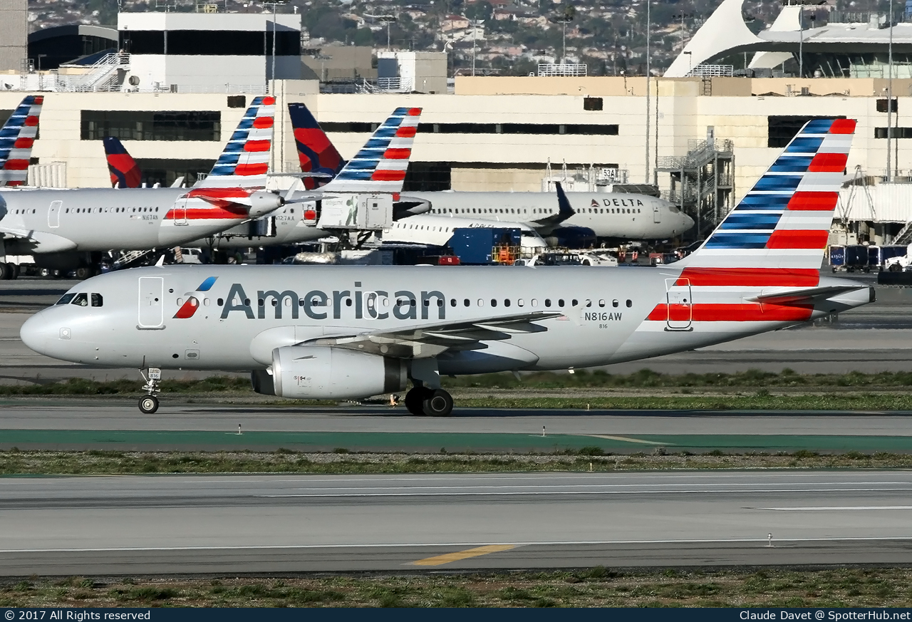 Photo of N816AW - Airbus A319-132 operated by American Airlines