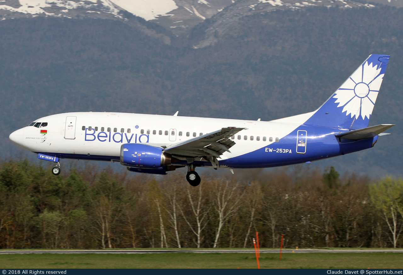 Photo of EW-253PA - Boeing 737-524 operated by Belavia