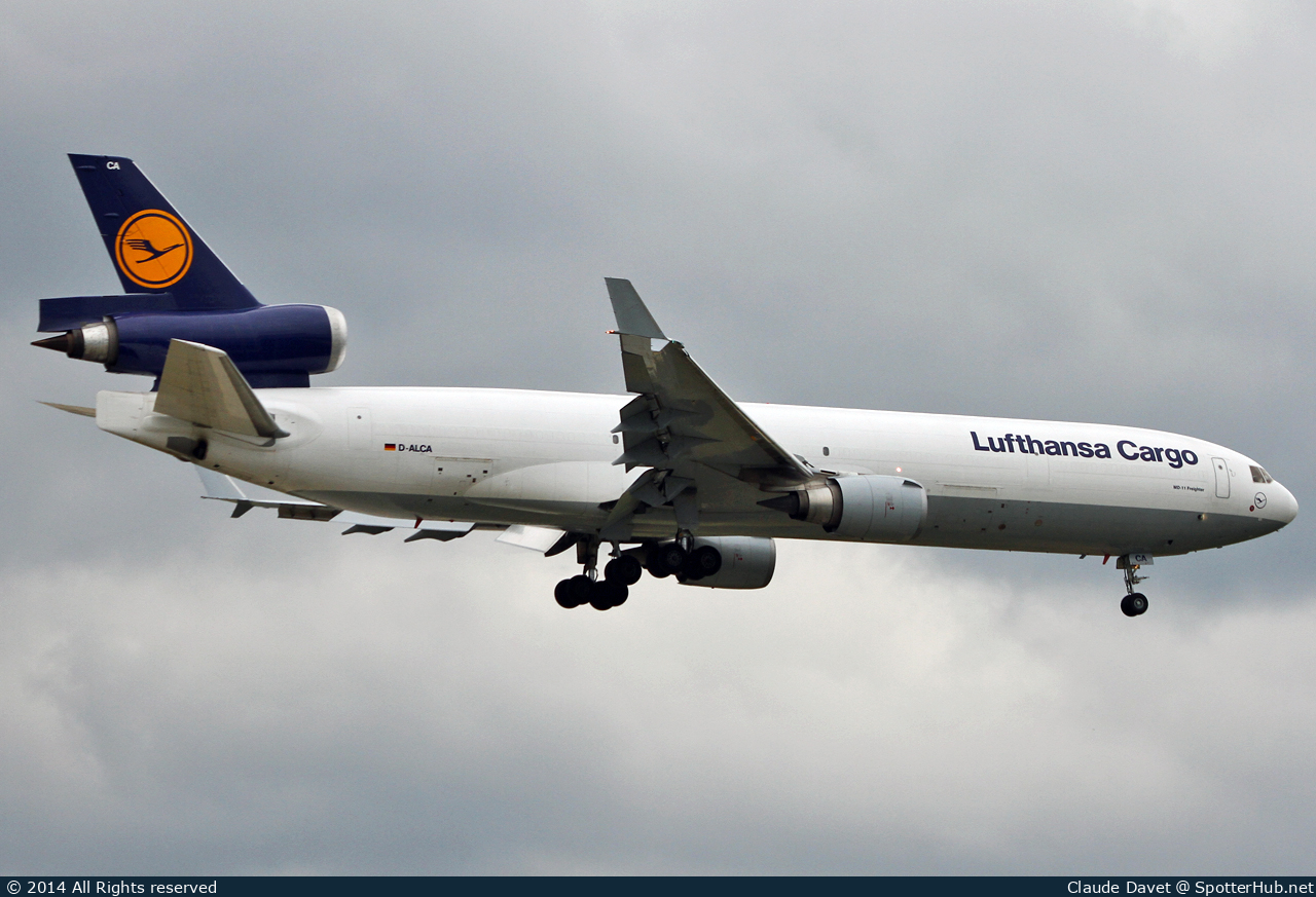 Photo of D-ALCA - McDonnell Douglas MD-11(F) operated by Lufthansa Cargo