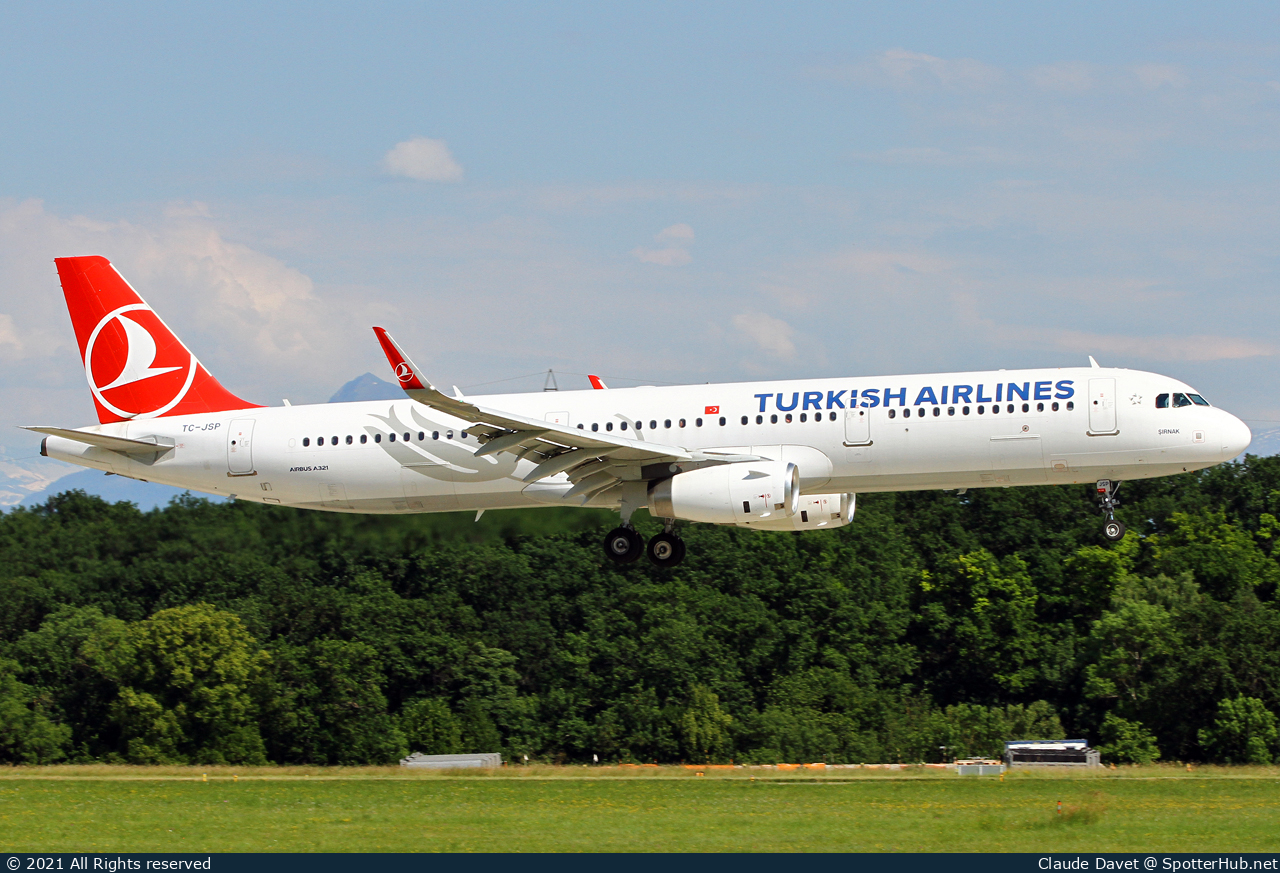 Photo of TC-JSP - Airbus A321-231 operated by Turkish Airlines