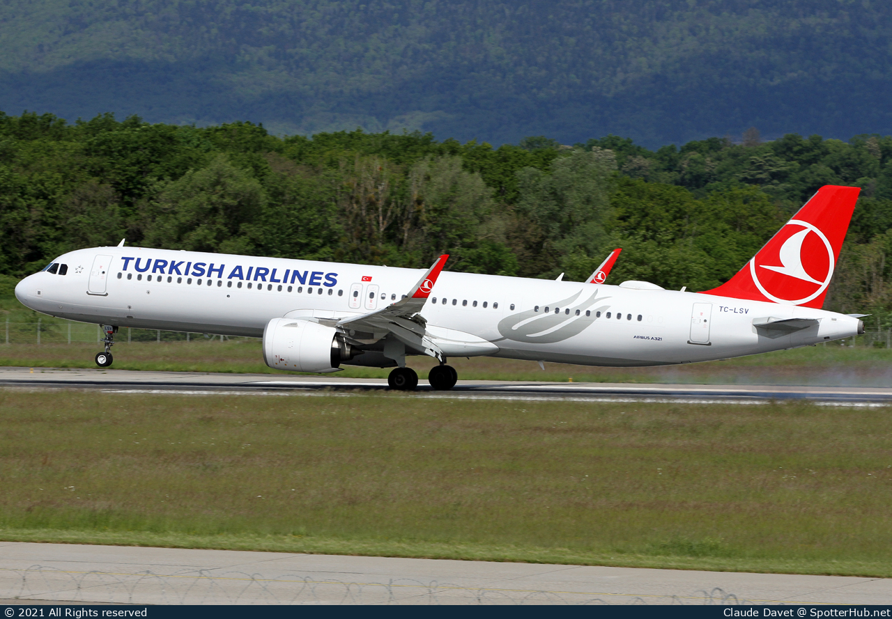 Photo of TC-LSV - Airbus A321-271NX operated by Turkish Airlines