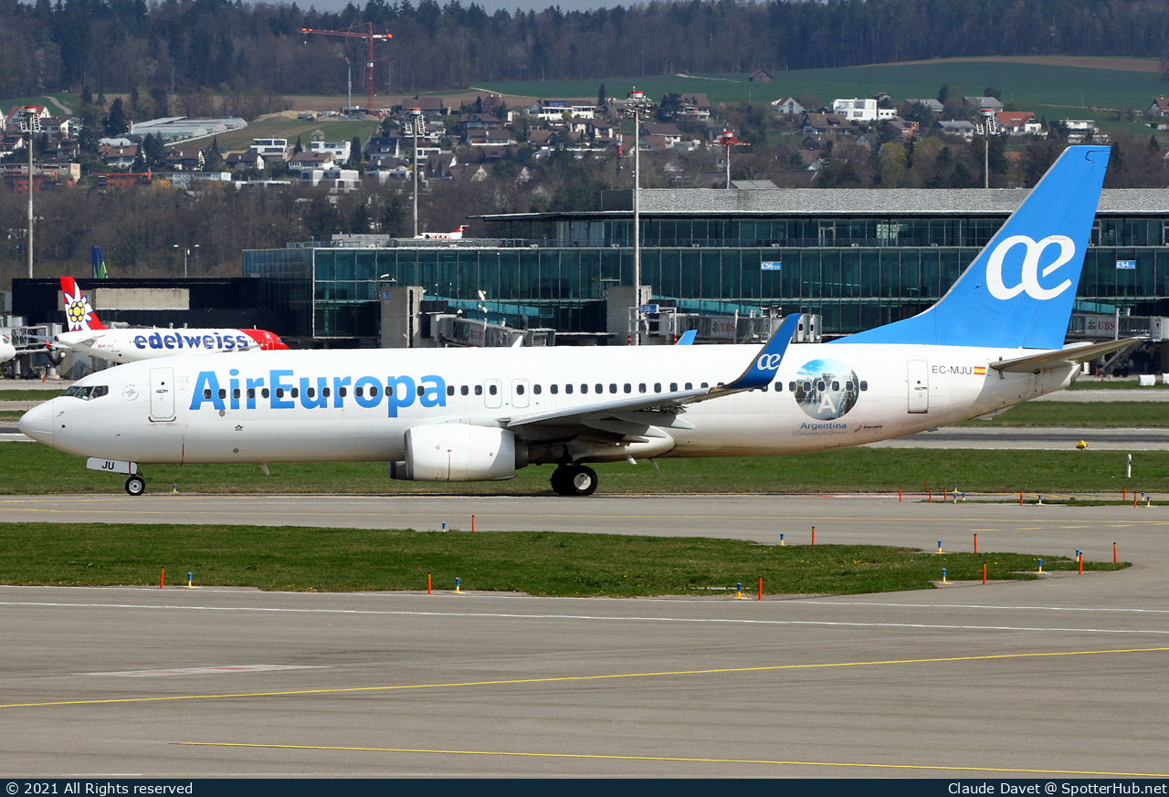 Photo of EC-MJU - Boeing 737-85P operated by Air Europa