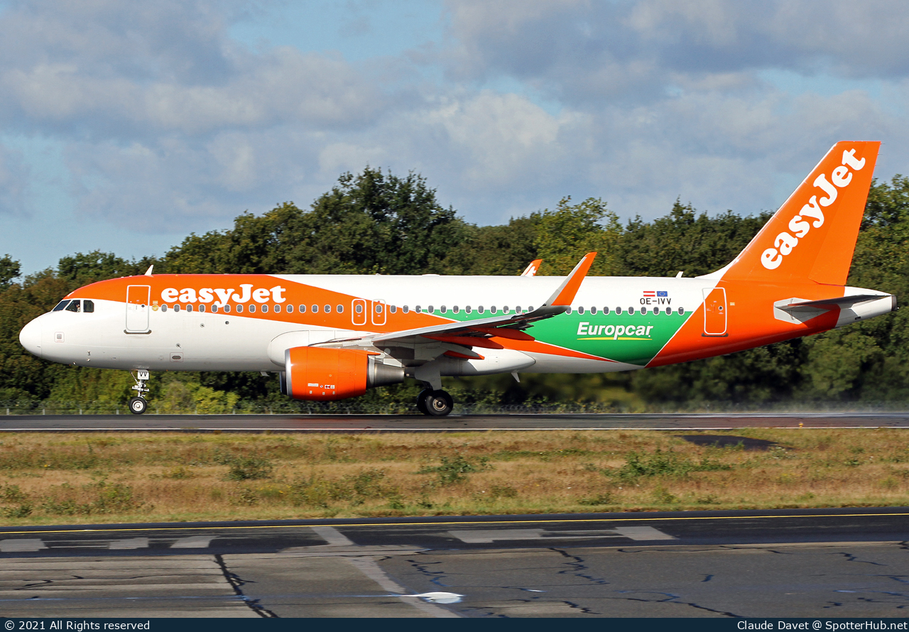 Photo of OE-IVV - Airbus A320-214 operated by easyJet Europe