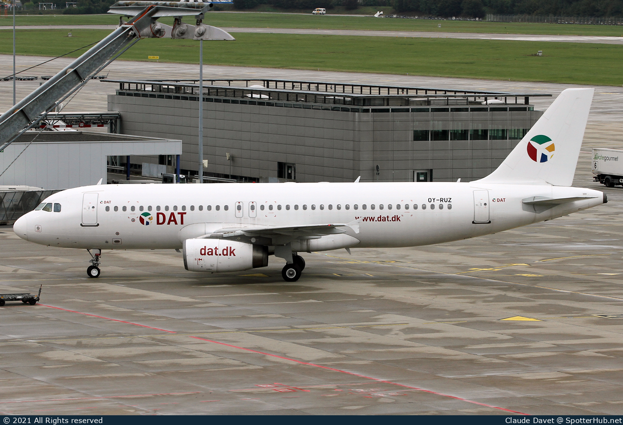 Photo of OY-RUZ - Airbus A320-232 operated by DAT Danish Air Transport