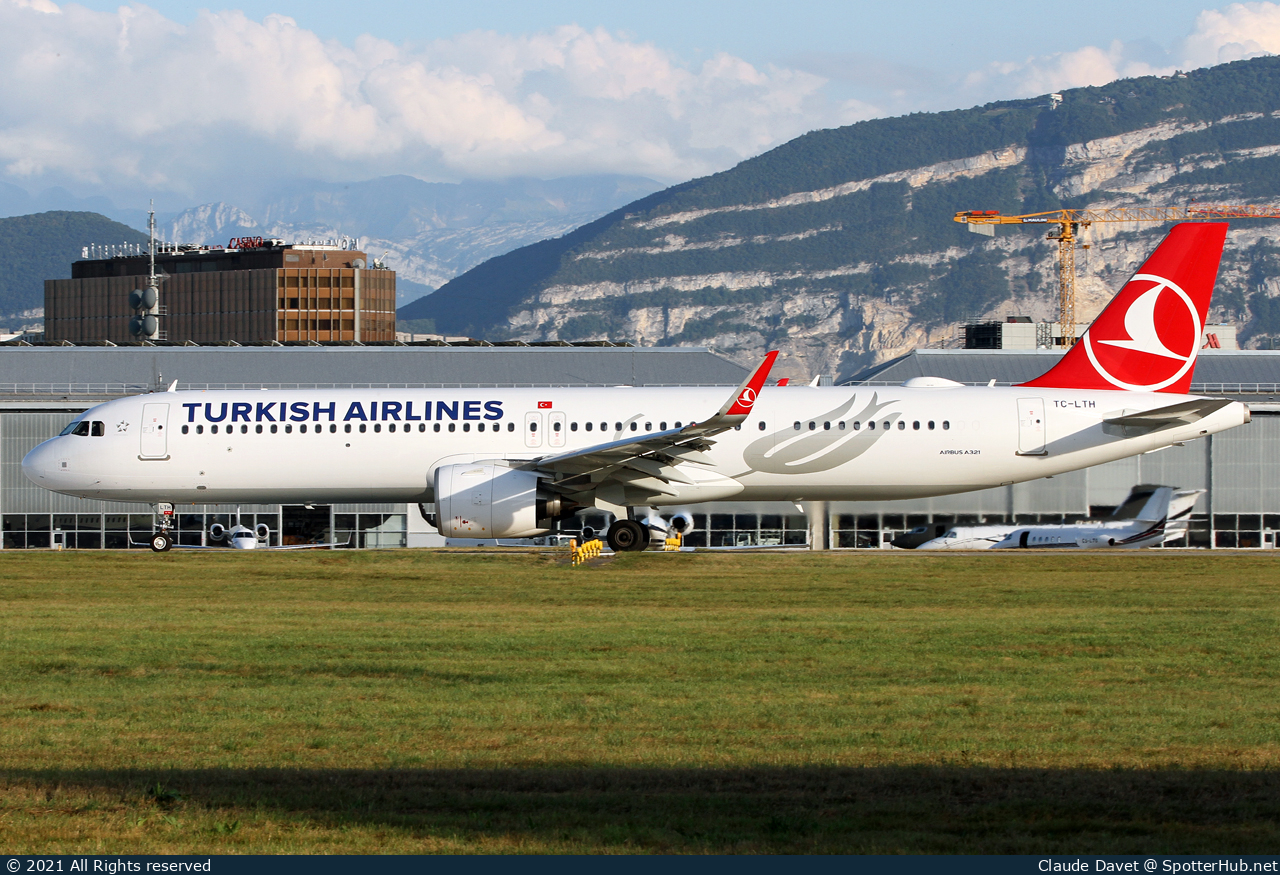 Photo of TC-LTH - Airbus A321-271NX operated by Turkish Airlines