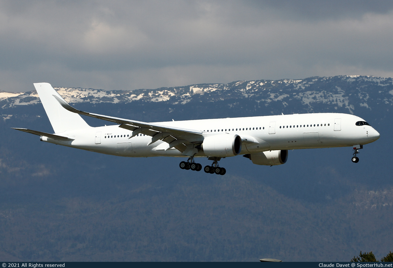 Photo of F-WXAP - Airbus A350-941 operated by Airbus Industrie