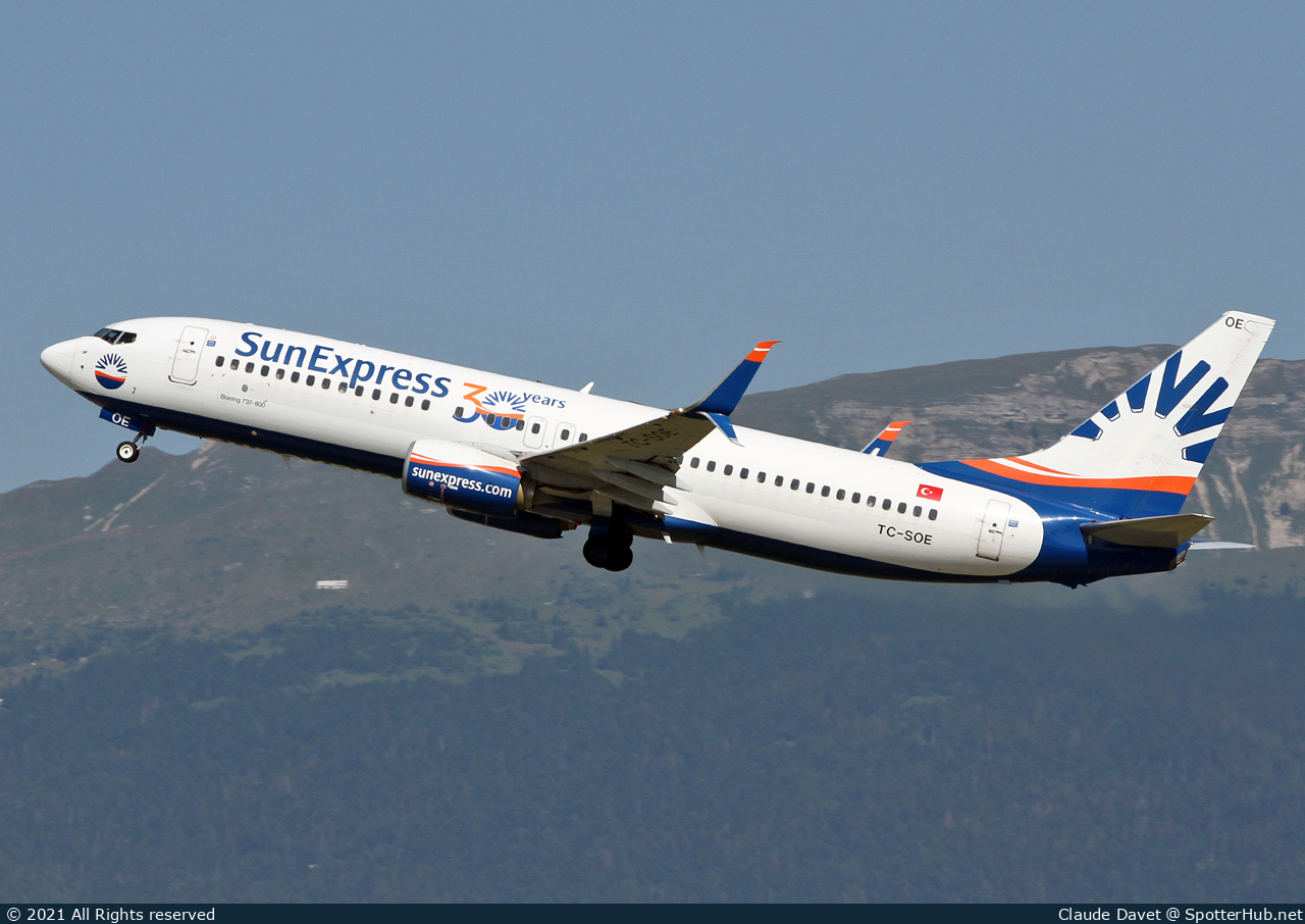 Photo of TC-SOE - Boeing 737-8HC operated by SunExpress