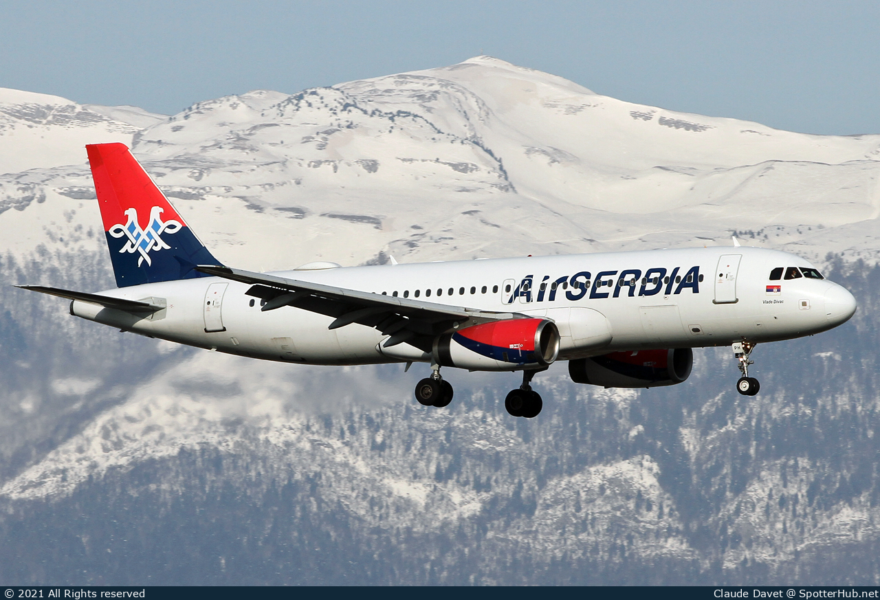 Photo of YU-APH - Airbus A320-232 operated by Air Serbia