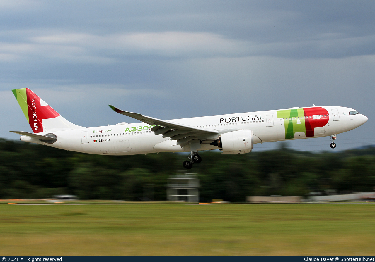 Photo of CS-TUA - Airbus A330-941 operated by TAP Air Portugal