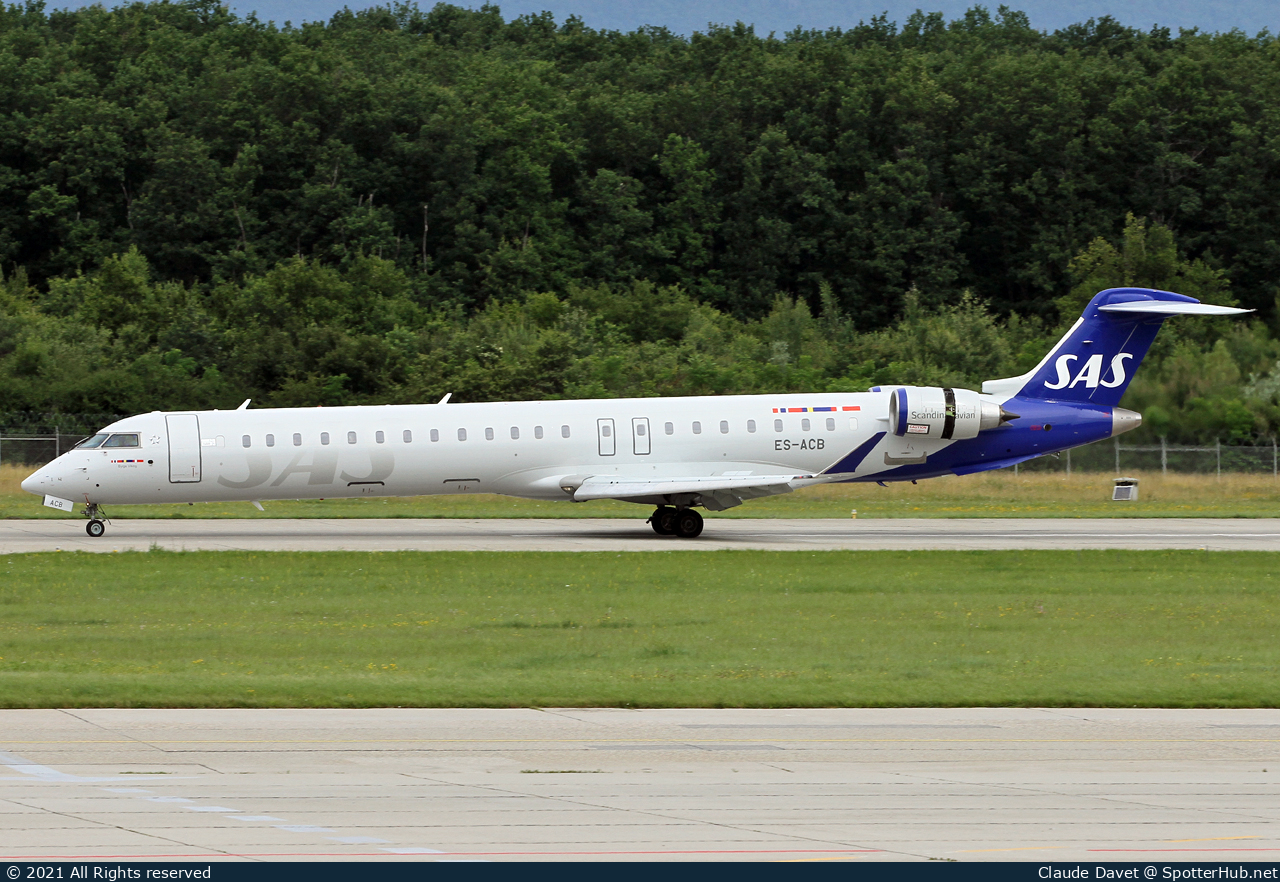 Photo of ES-ACB - Bombardier CRJ-900ER operated by SAS Scandinavian Airlines (opb Xfly)