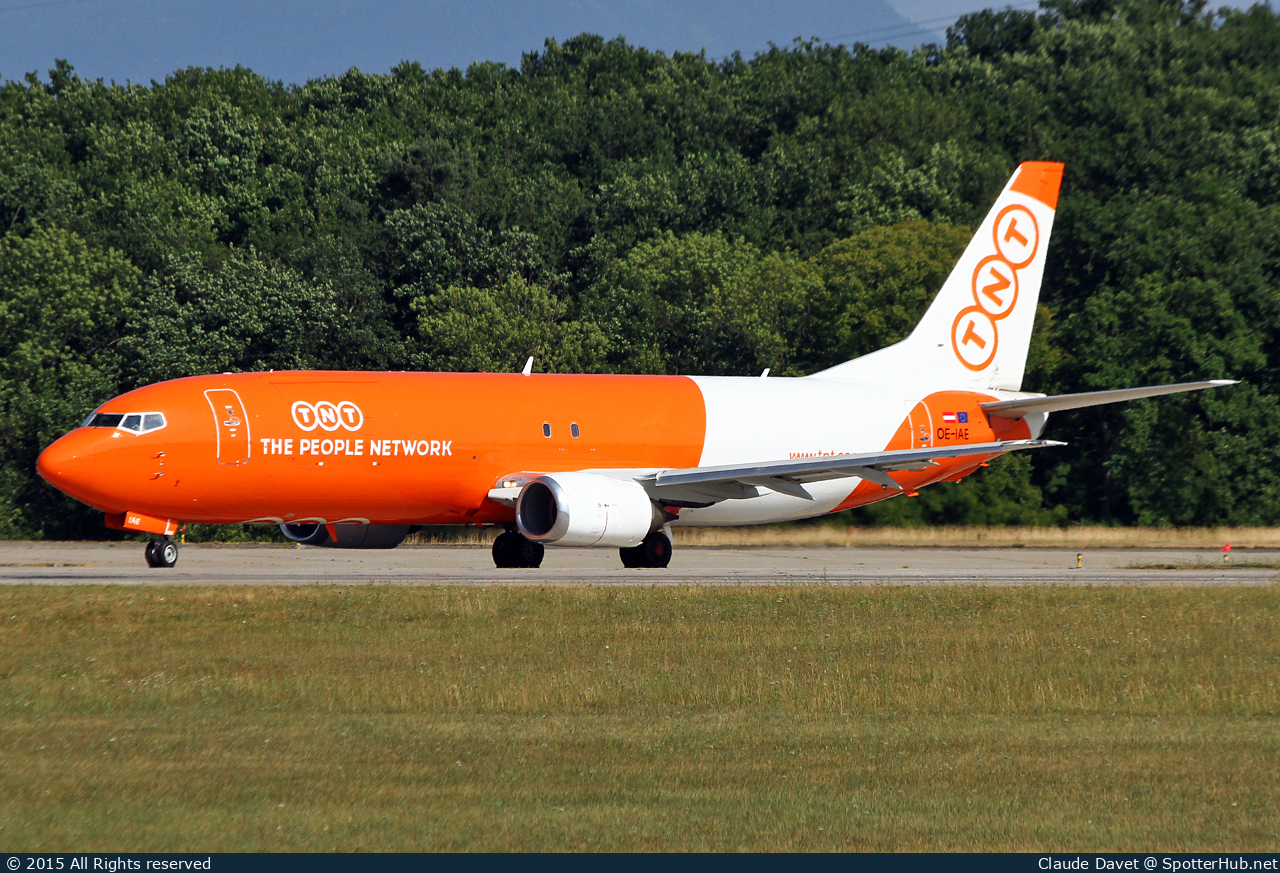 Photo of OE-IAE - Boeing 737-4Q8(SF) operated by TNT Airways