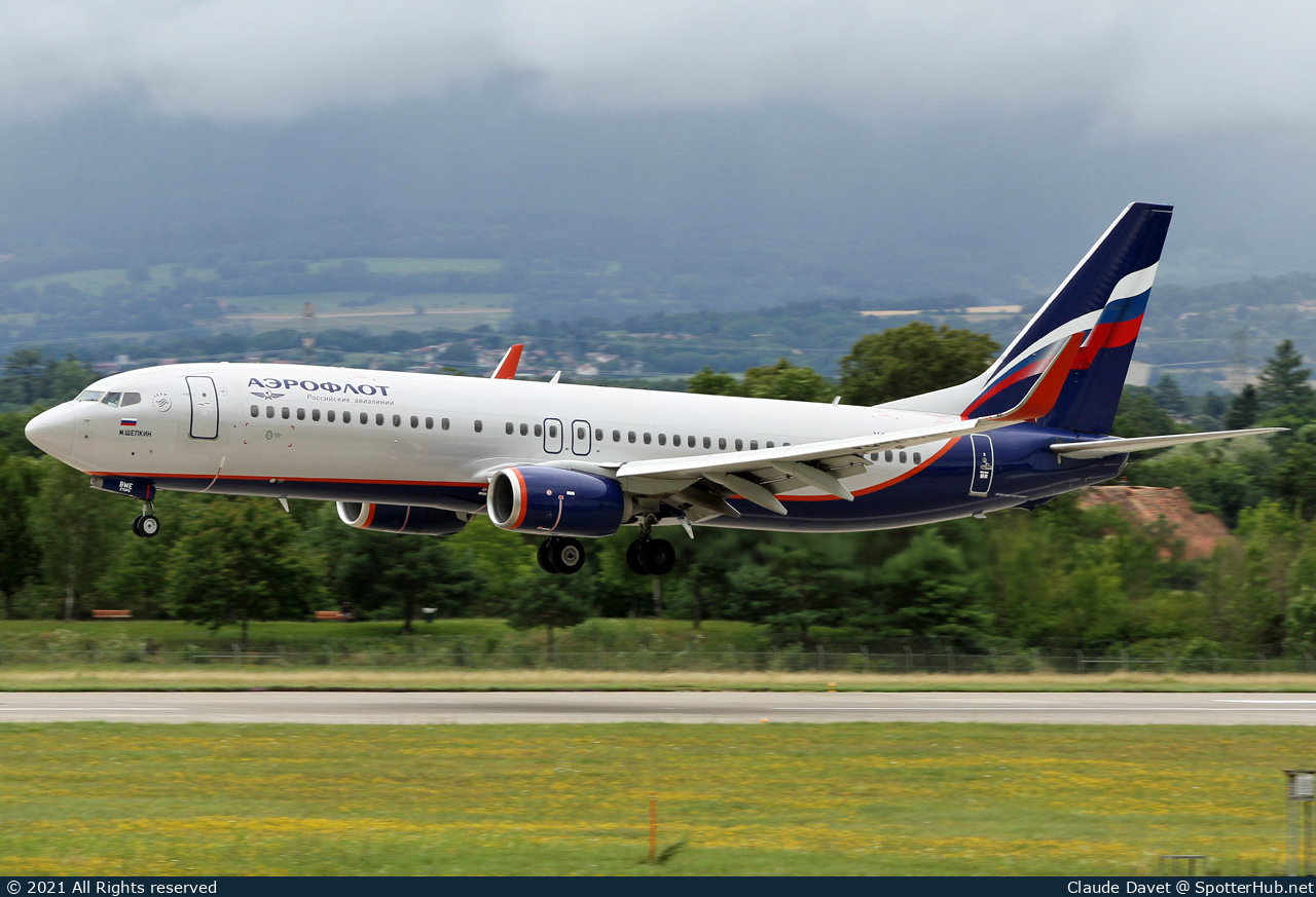 Photo of VQ-BWE - Boeing 737-8LJ operated by Aeroflot