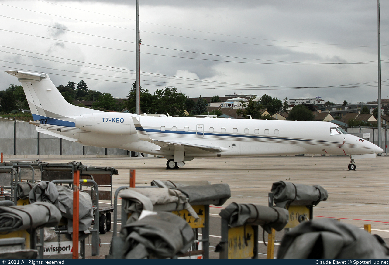 Photo of T7-KBO - Embraer Legacy 650 operated by Private