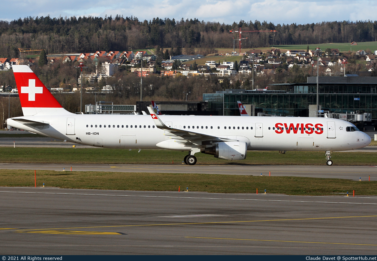 Photo of HB-ION - Airbus A321-212 operated by Swiss International Air Lines