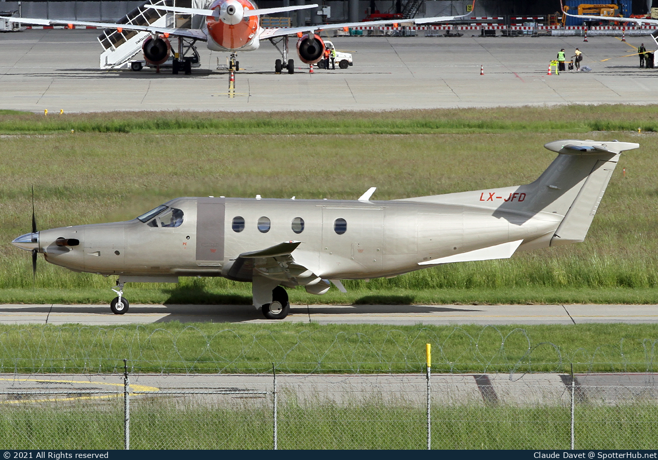 Photo of LX-JFD - Pilatus PC-12 NG operated by Jetfly Aviation